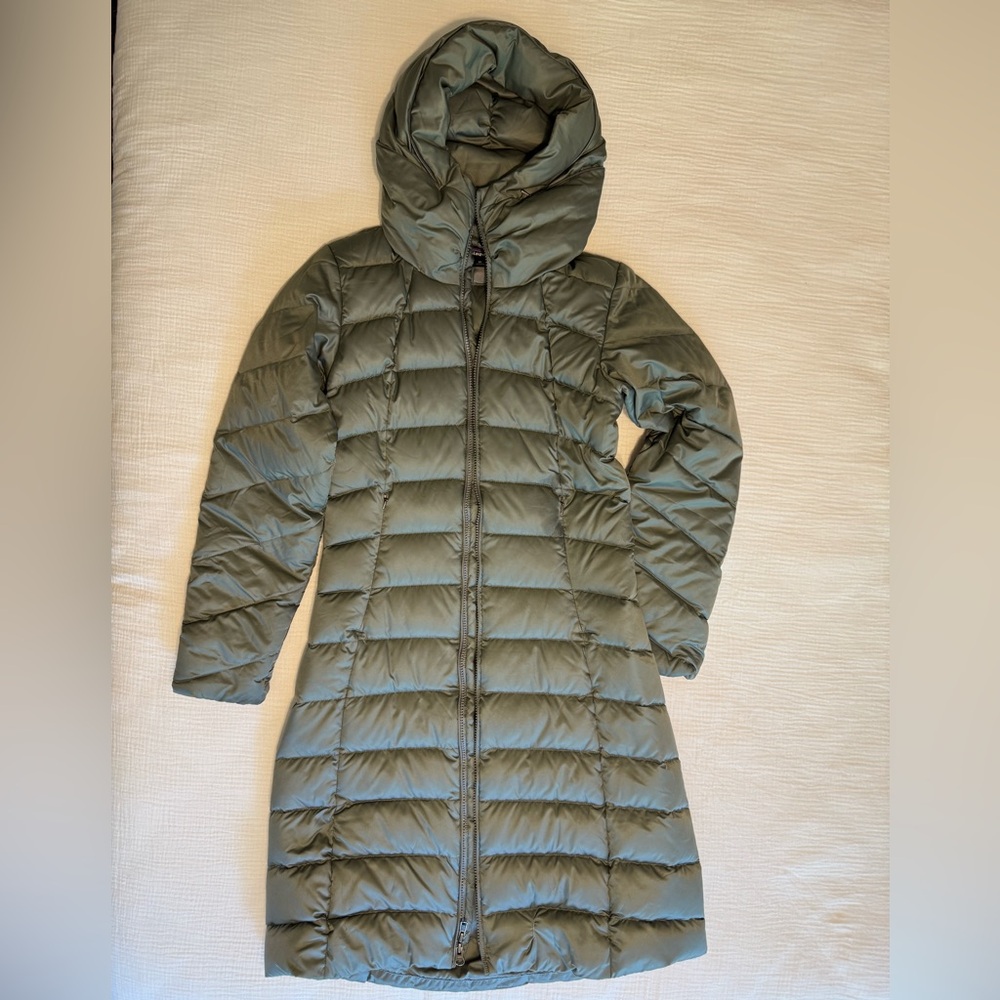 Patagonia women’s down (downtown loft) parka gray-green size XS
